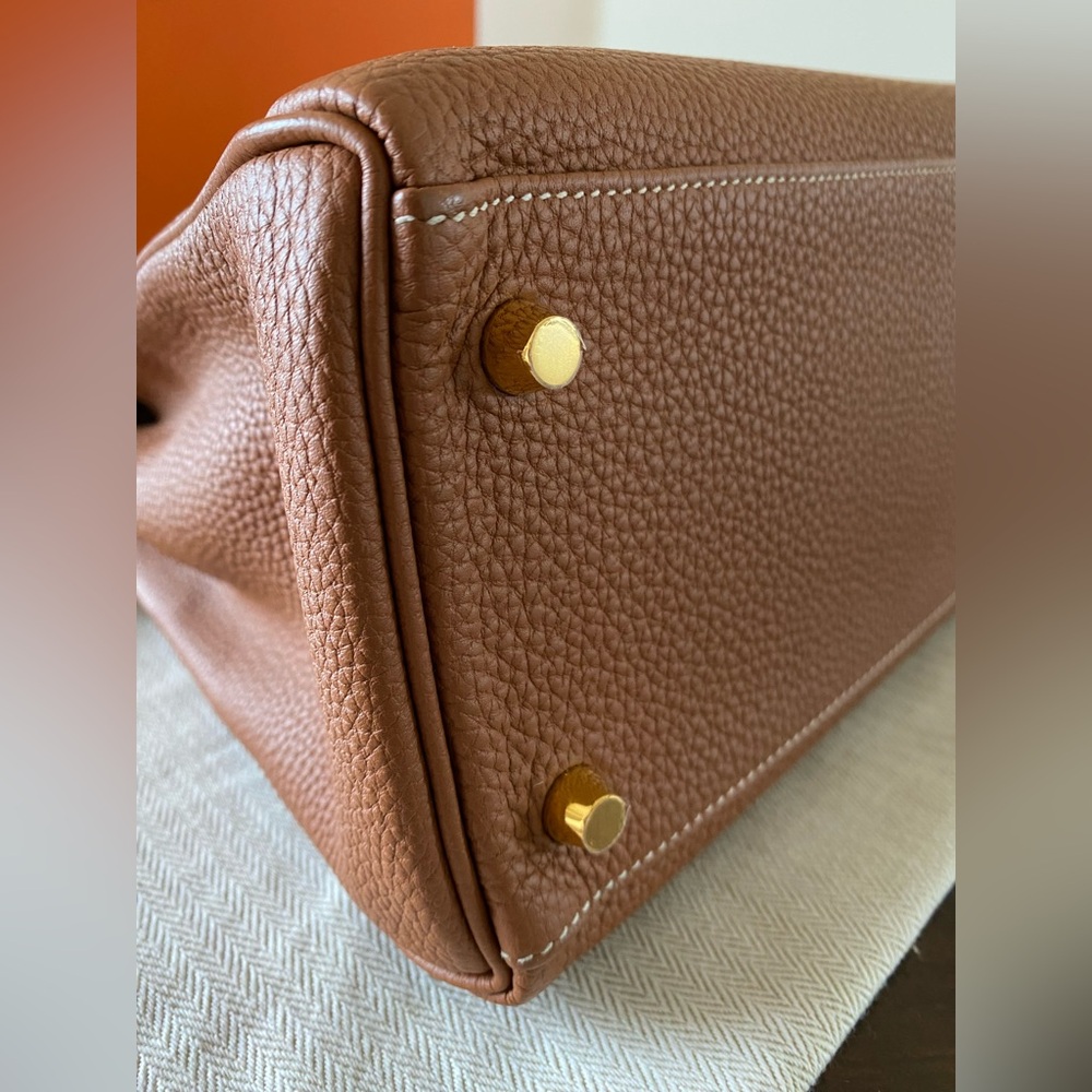 Hermes Kelly Retourne 32 Gold Togo Leather with Gold Hardware 2018 - Picture 8 of 16
